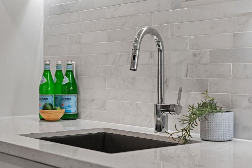 103 1963 W 3rd Avenue