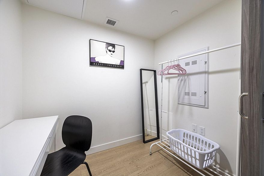 403 89 NELSON STREET, Vancouver BC V6Z 0E7