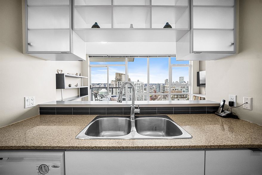 3608 928 Beatty Street