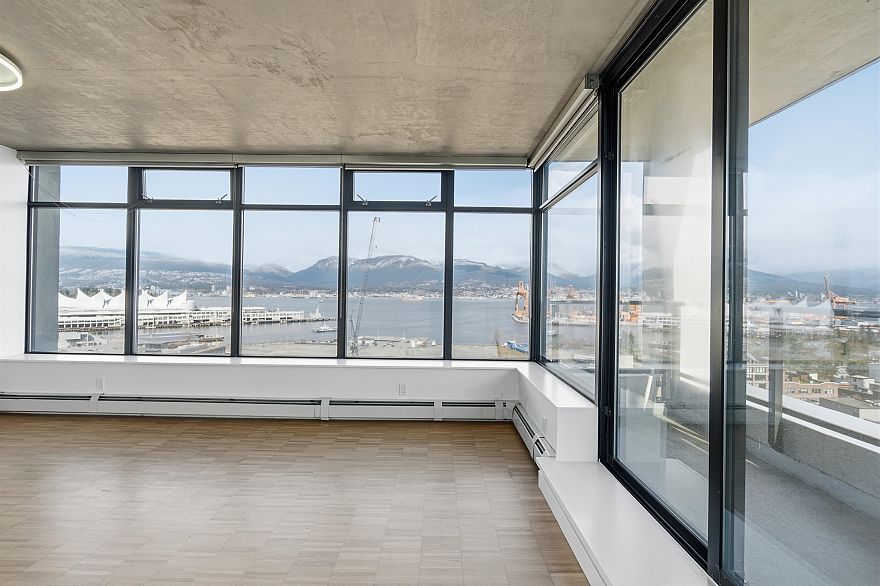 1701 108 W Cordova Street