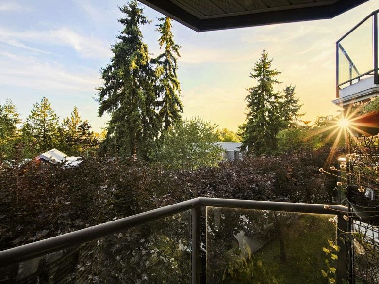 202 2250 SE Marine Drive