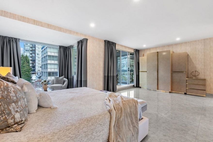 401 2015 Beach Avenue