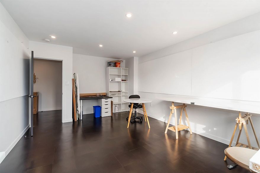 901 710 Chilco Street