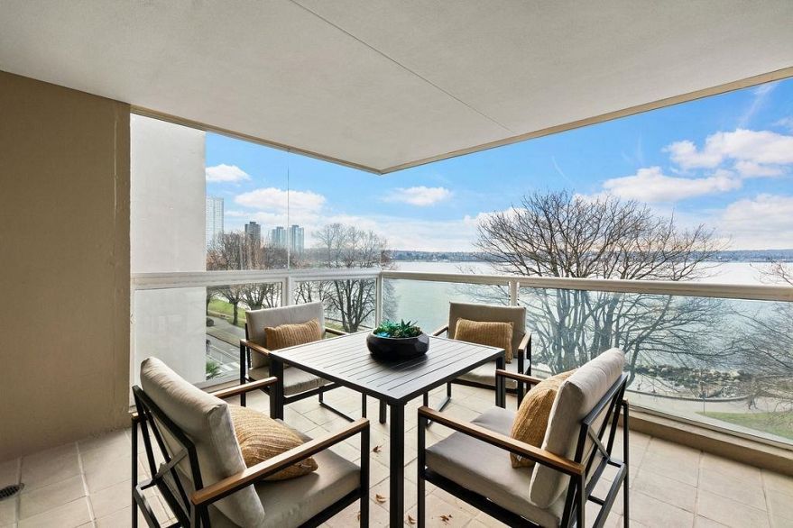 401 2015 Beach Avenue