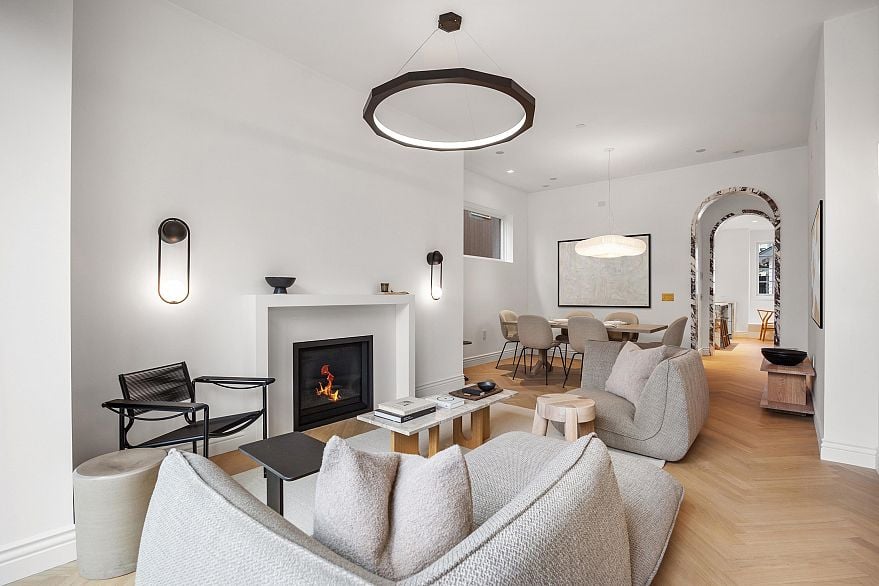 1973 Creelman Avenue