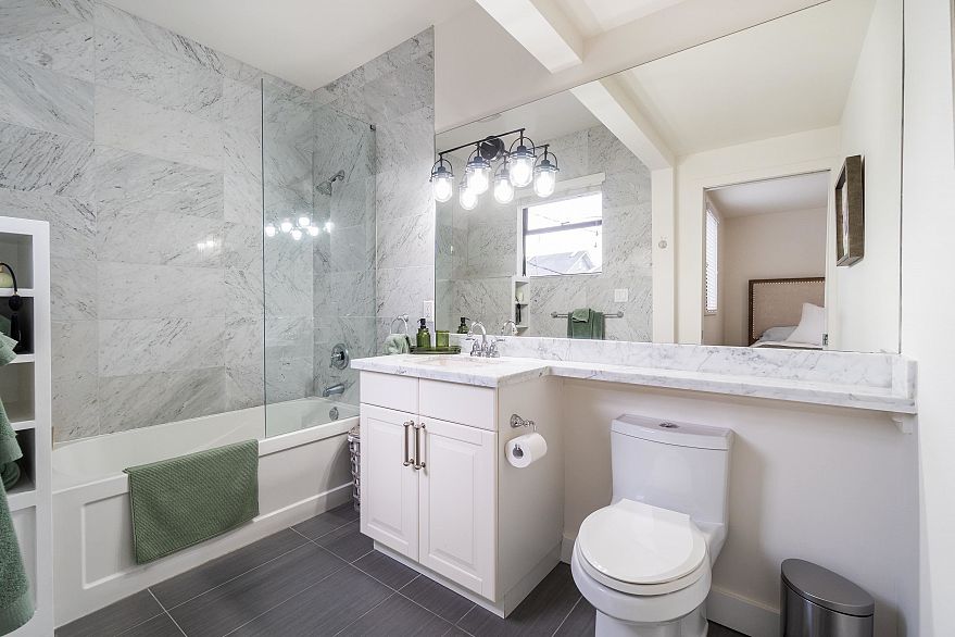 A 3546 Point Grey Road