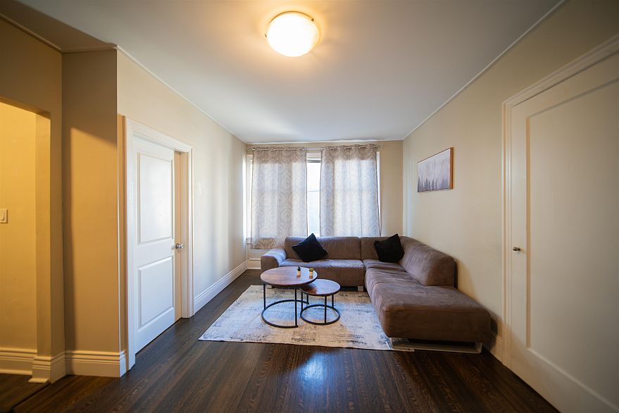 5 935 JERVIS STREET, Vancouver BC V6E 2B5