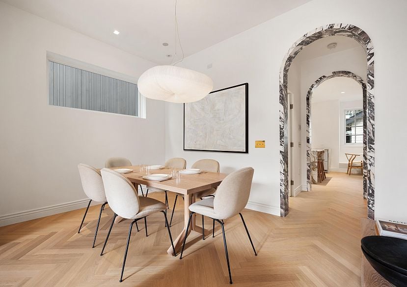 1973 Creelman Avenue