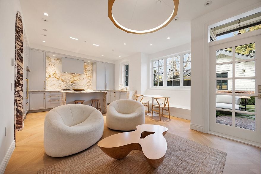 1973 Creelman Avenue