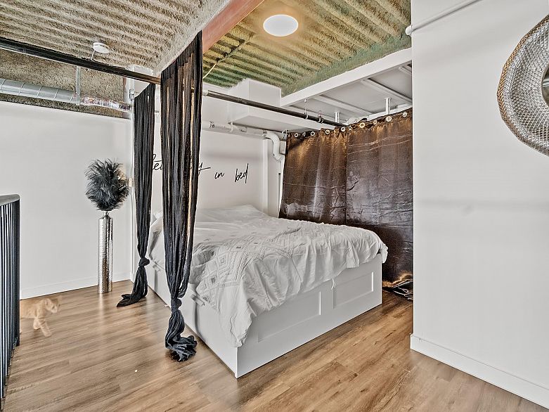 205 234 E 5th Avenue