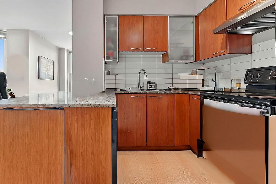 609 4028 Knight Street