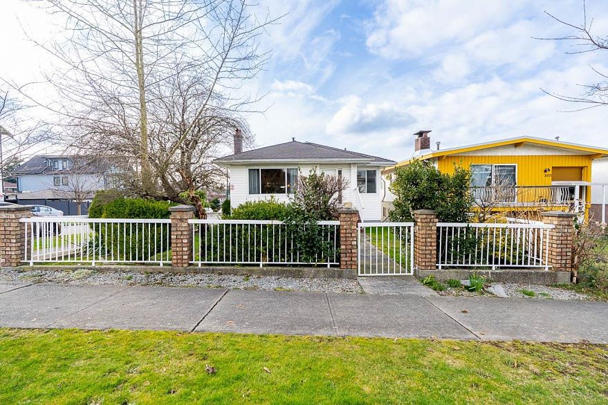 3895 Windermere Street