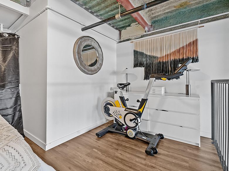 205 234 E 5th Avenue