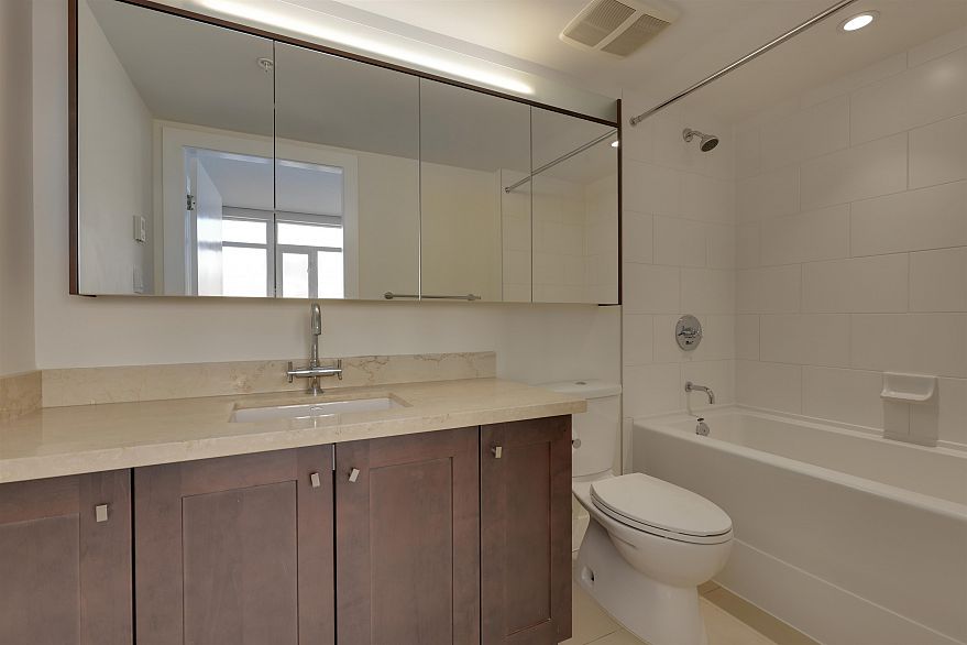 3102 888 Homer Street