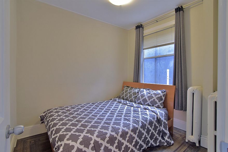 5 935 JERVIS STREET, Vancouver BC V6E 2B5