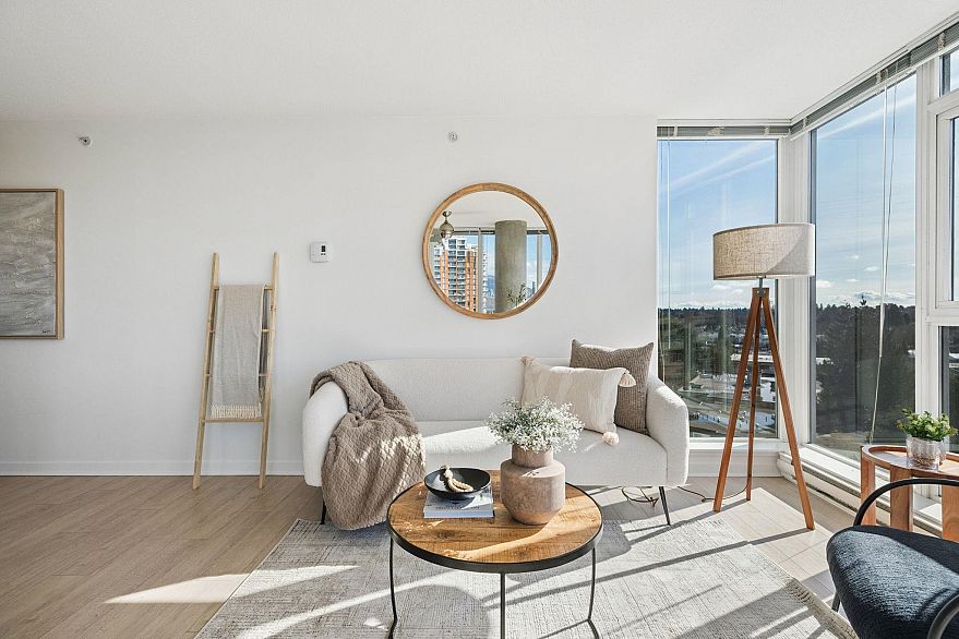 901 2770 Sophia Street