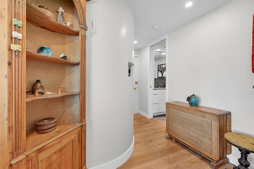 2603 1850 Comox Street