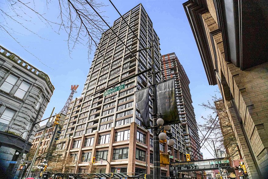 1701 108 W Cordova Street