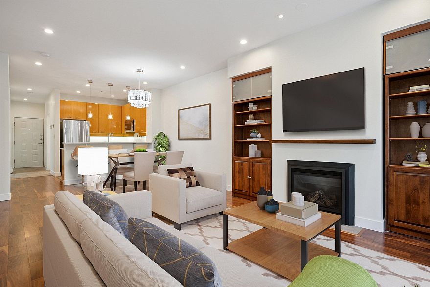 210 2028 W 11 Avenue