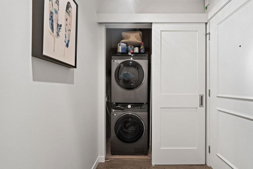 103 1963 W 3rd Avenue