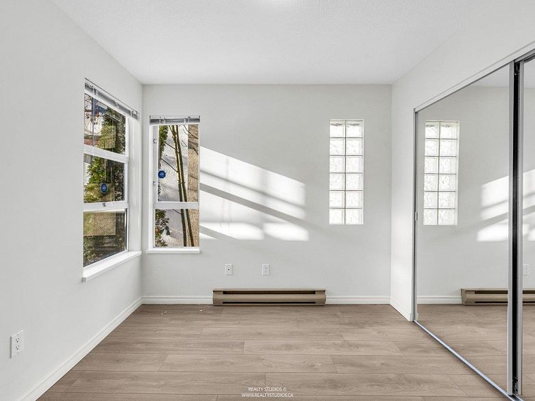 202 966 W 14th Avenue