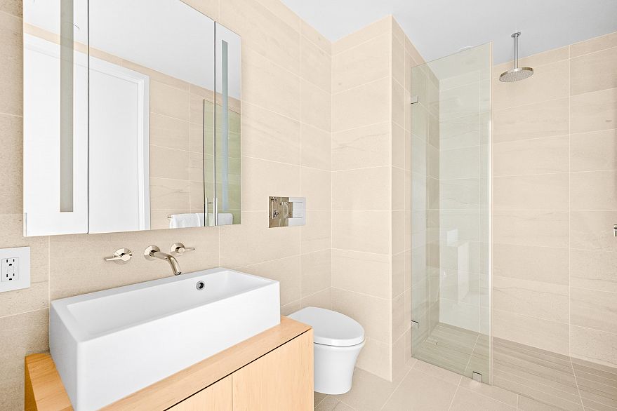 1504 1568 Alberni Street