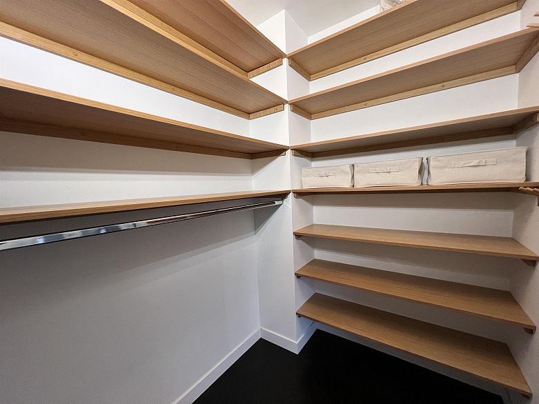 901 710 Chilco Street