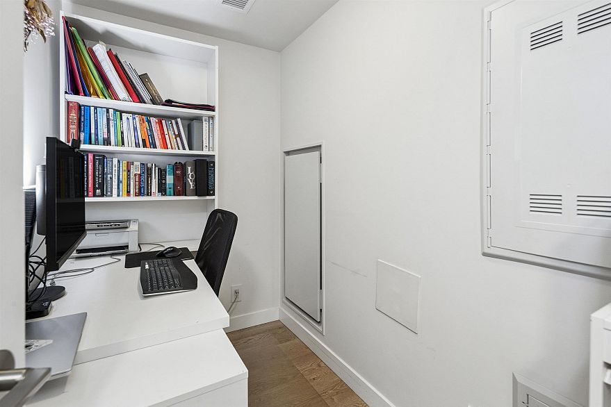 1209 111 E 1st Avenue