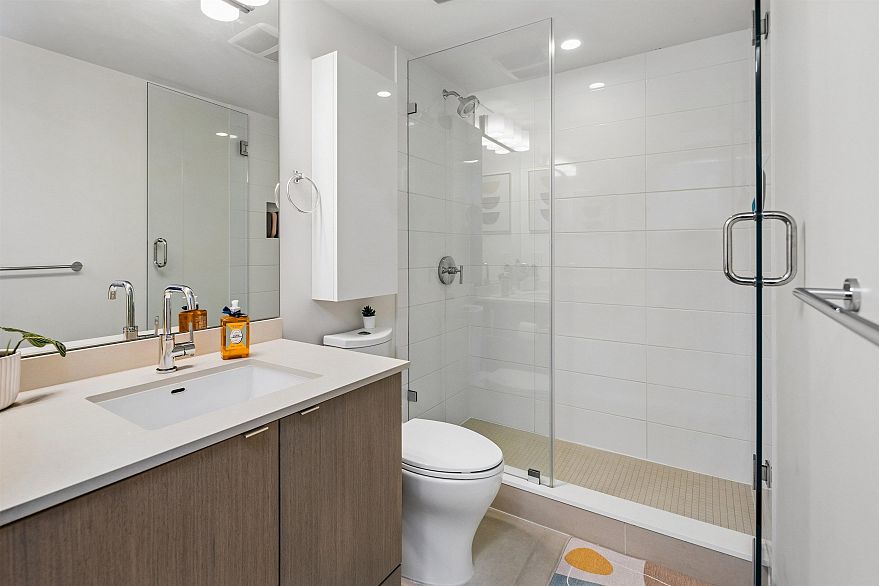 1209 111 E 1st Avenue