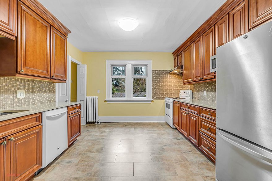 1488 W 33RD AVENUE, Vancouver BC V6M 1A5