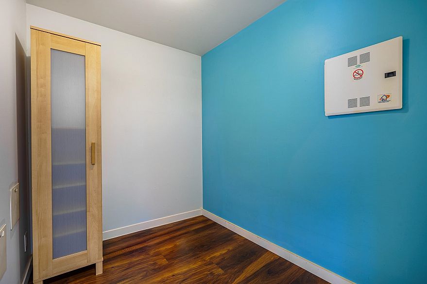 1209 111 W Georgia Street