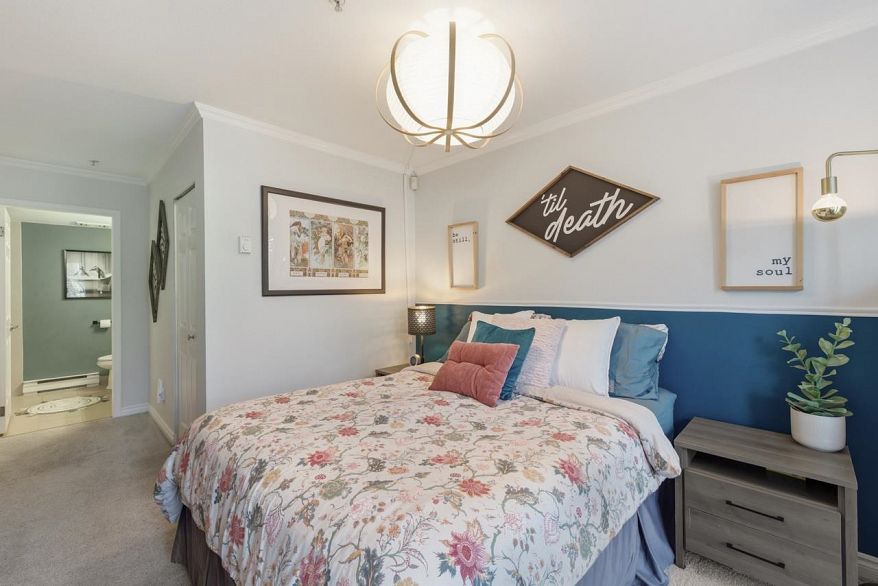 W206 639 W 14th Avenue