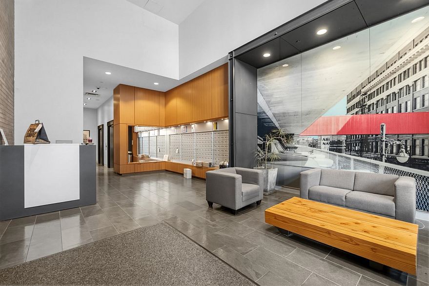 1701 108 W Cordova Street