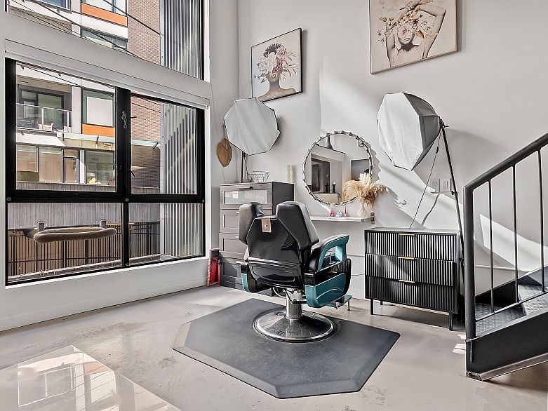 205 234 E 5th Avenue