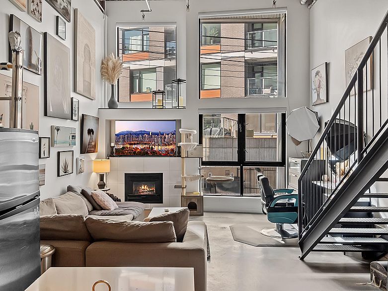 205 234 E 5th Avenue