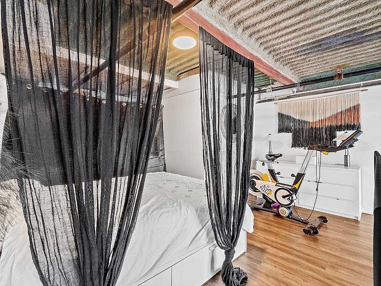 205 234 E 5th Avenue