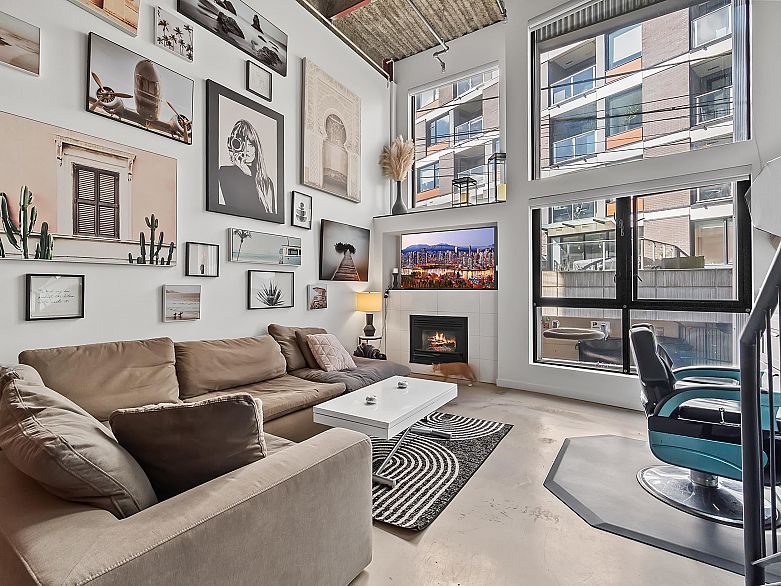 205 234 E 5th Avenue