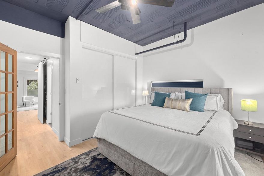 203 1943 E 1st Avenue