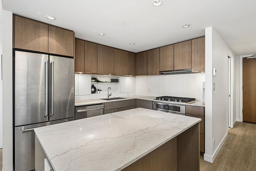 1209 111 E 1st Avenue