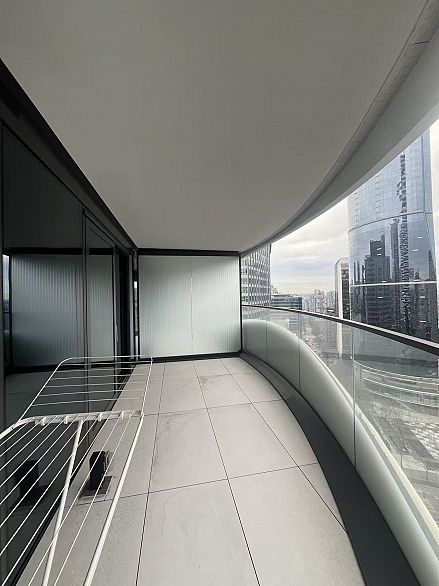 1603 1033 Nelson Street