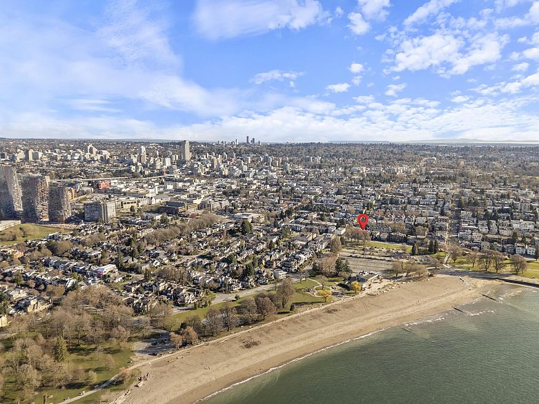 103 2110 Cornwall Avenue