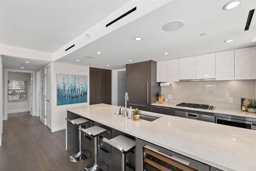 201 499 Pacific Street