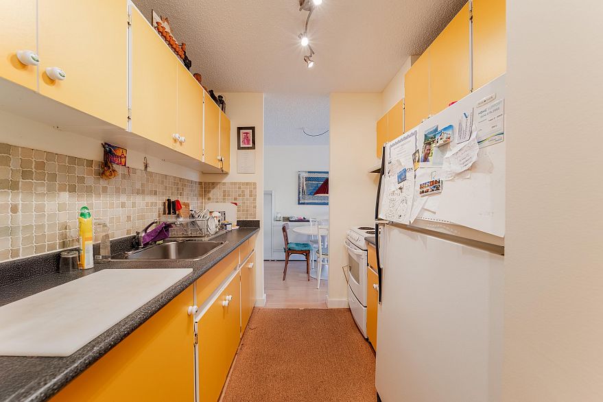 1403 1725 Pendrell Street