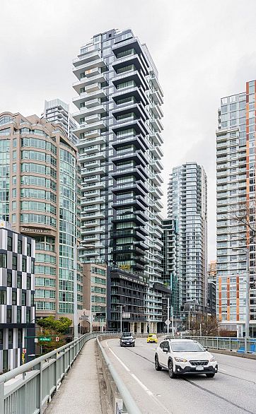 1801 1335 Howe Street