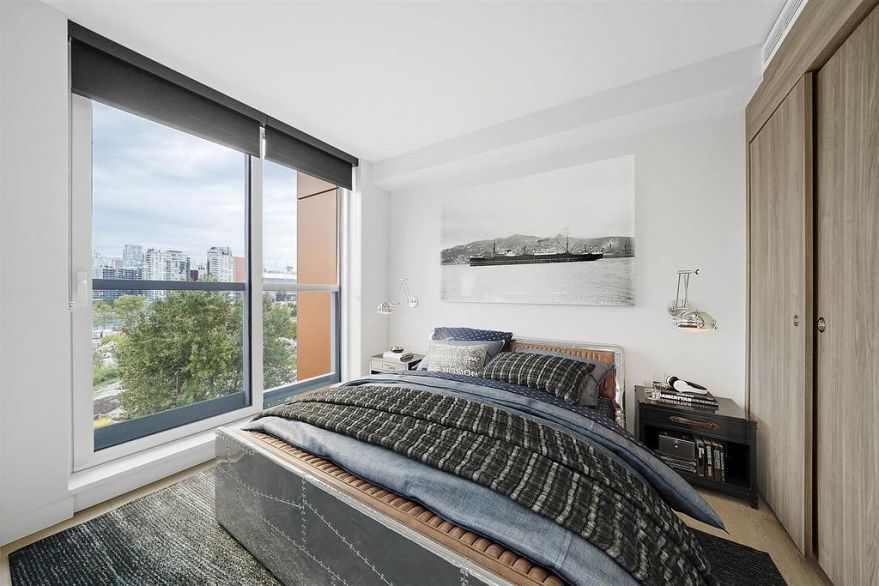 1206 1768 Cook Street