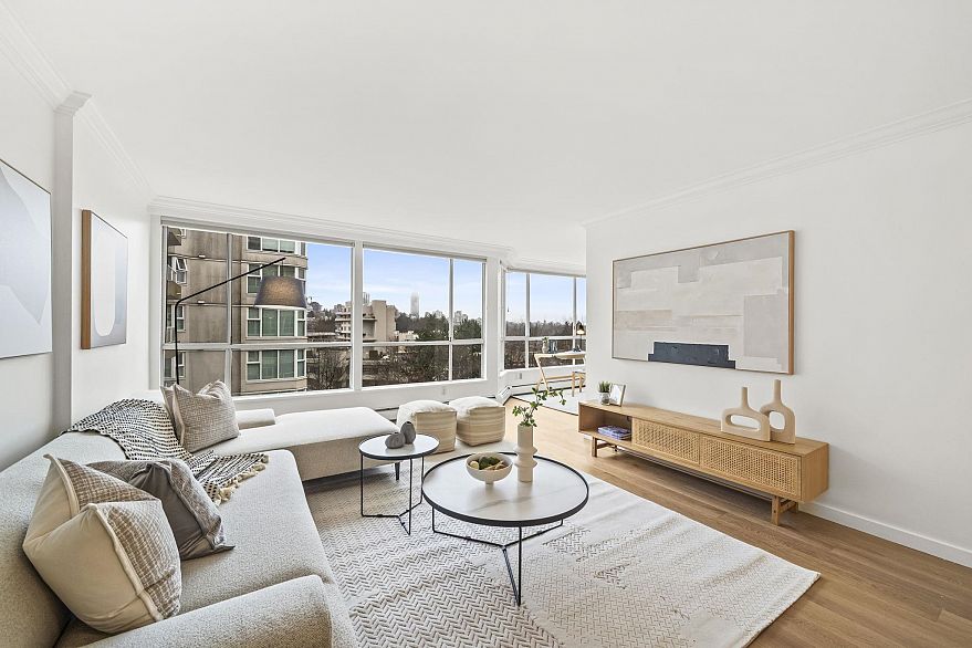 809 518 Moberly Road