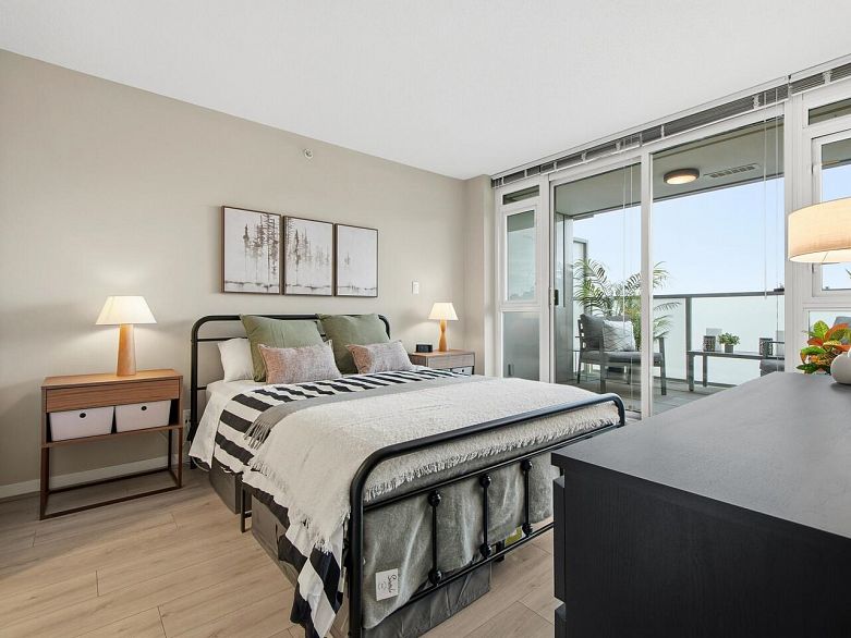 607 2770 Sophia Street