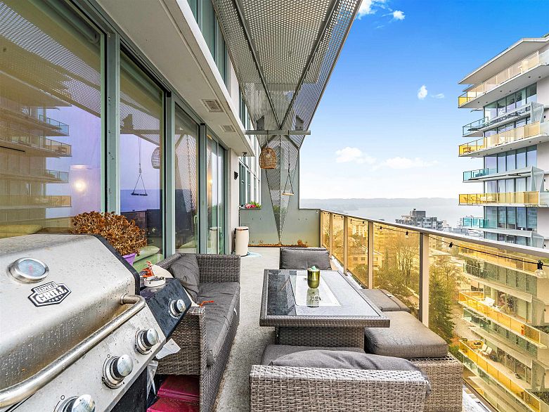 1401 1365 Davie Street