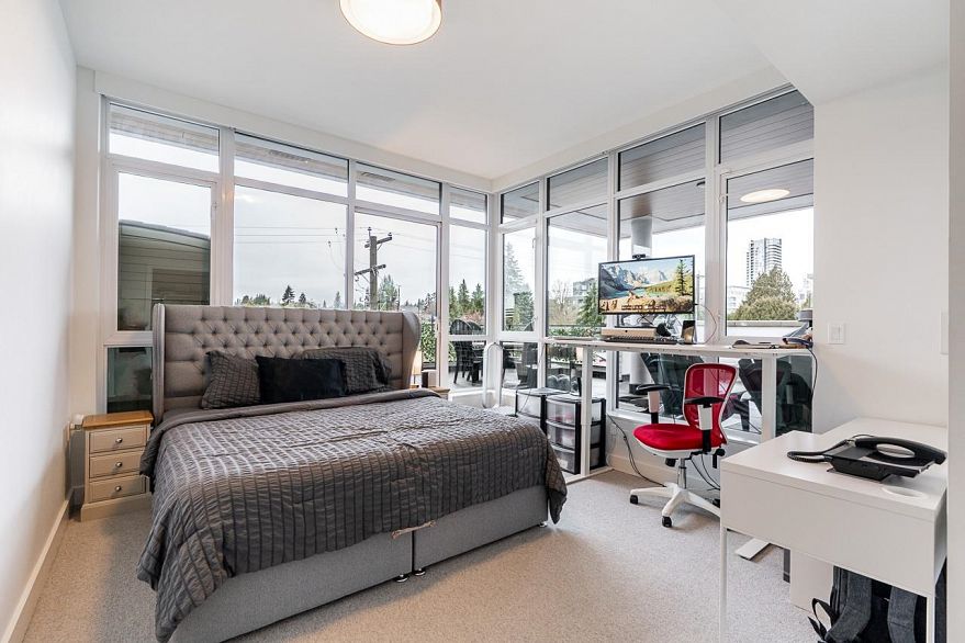 404 458 W 63rd Avenue