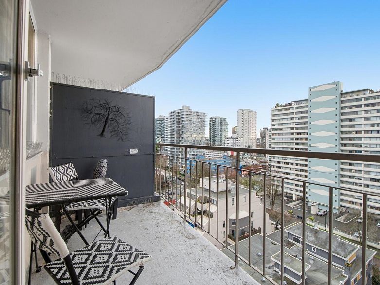 1203 1850 Comox Street